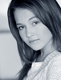 Kelli Berglund Headshot