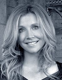 Sarah Chalke Headshot