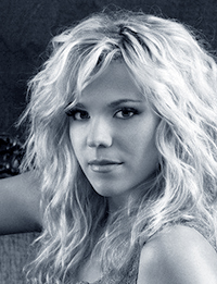 Kimberly Perry Headshot